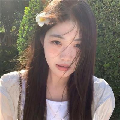 盛开的女人